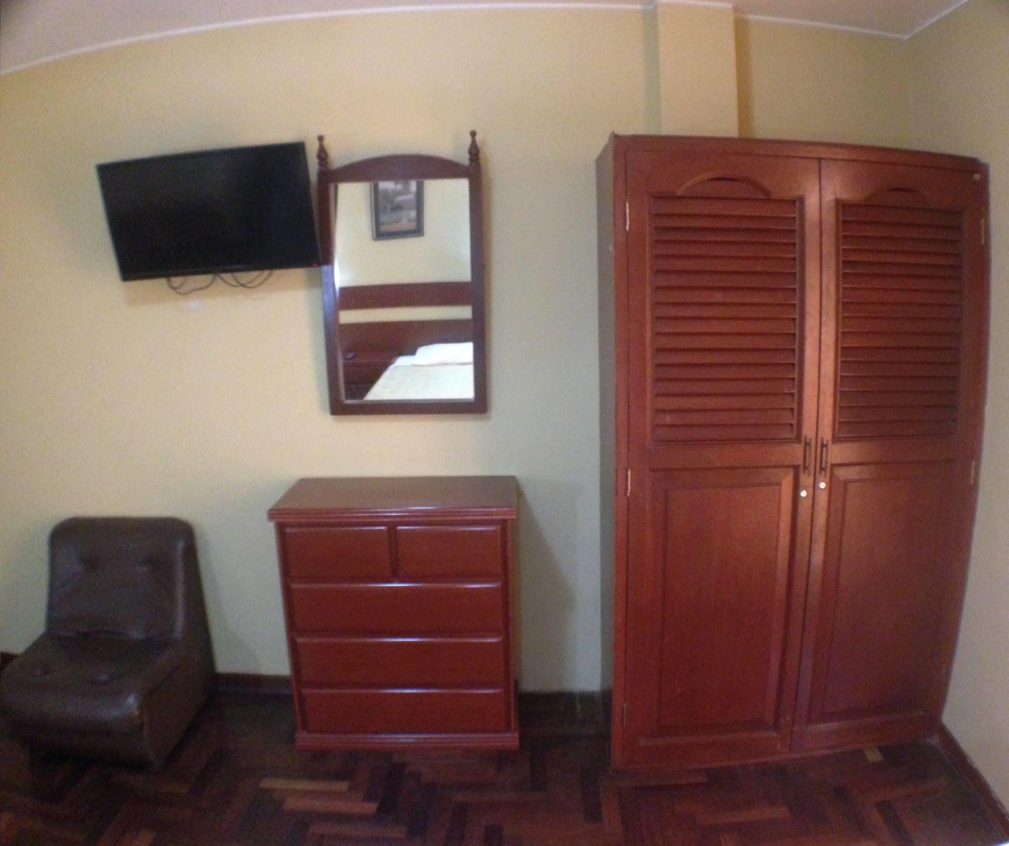 Pretty House Hotel Лима Екстериор снимка