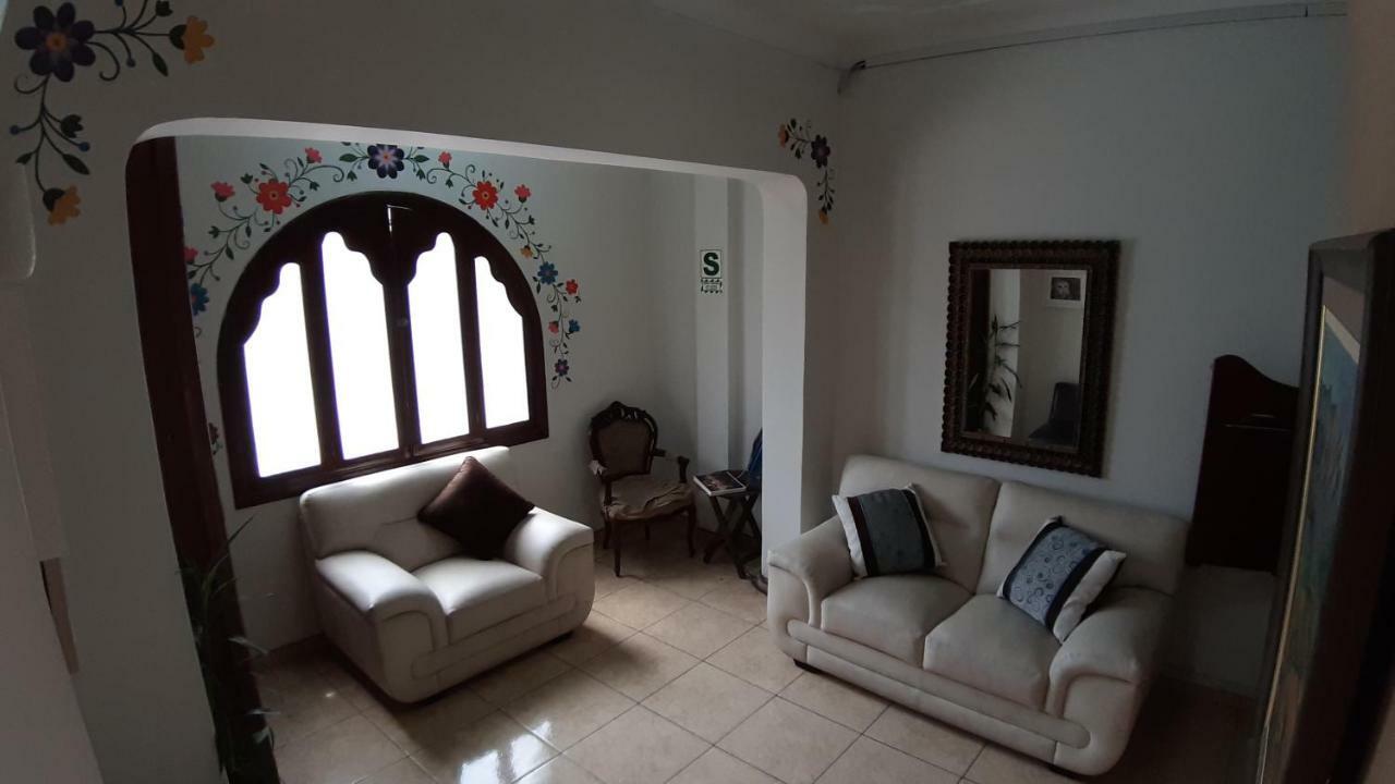 Pretty House Hotel Лима Екстериор снимка